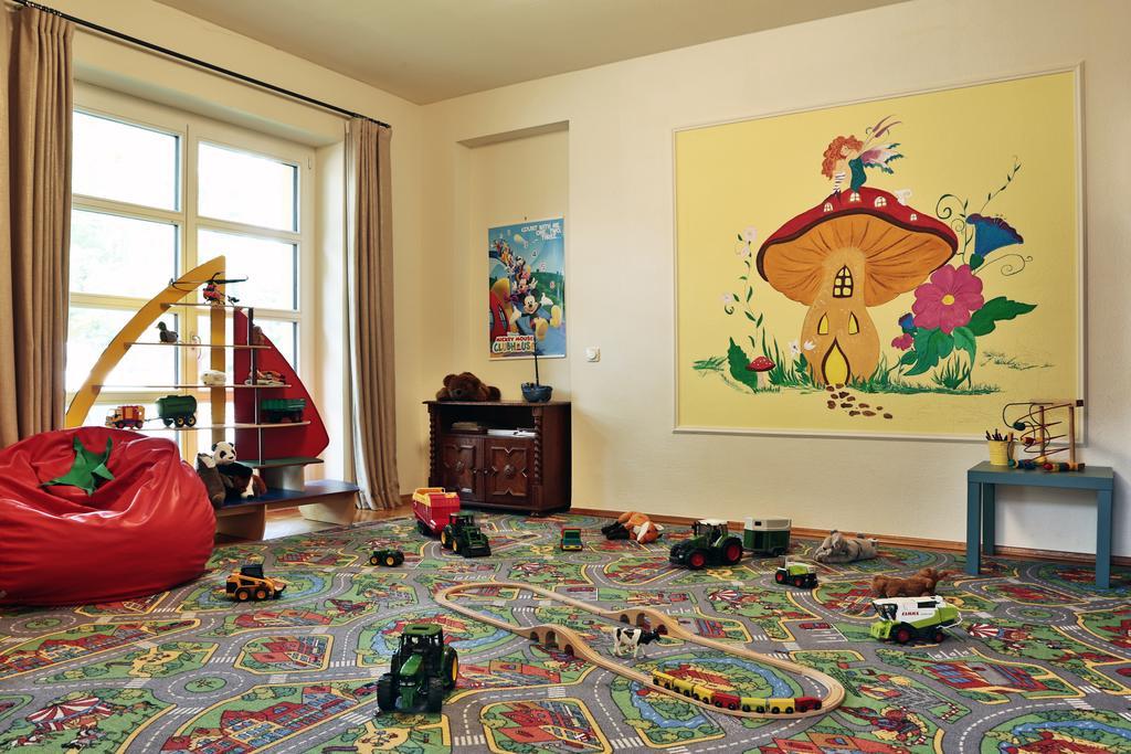 בלטונפנבש Hubertus Hof Landhotel מראה חיצוני תמונה