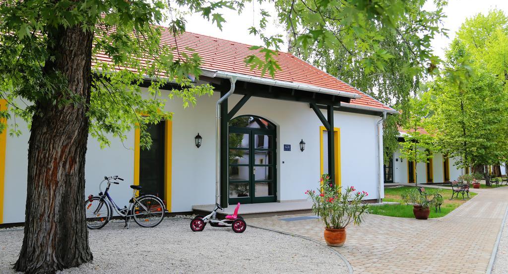 בלטונפנבש Hubertus Hof Landhotel מראה חיצוני תמונה